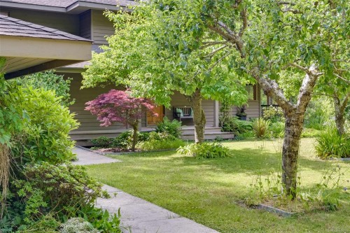 114 Arbutus Rd, Salt Spring, BC 