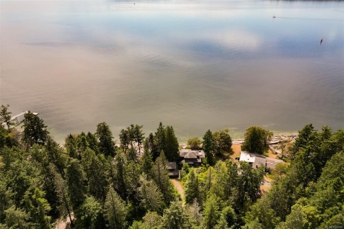114 Arbutus Rd, Salt Spring, BC 
