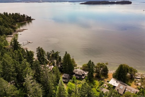 114 Arbutus Rd, Salt Spring, BC 