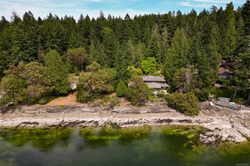 114 Arbutus Rd, Salt Spring, BC 
