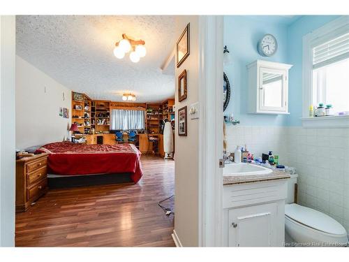 186 Willingdon St, Fredericton, NB 