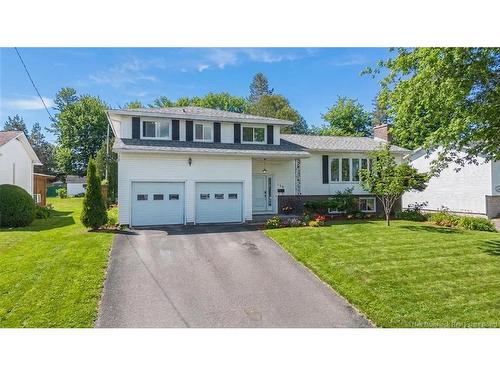 186 Willingdon St, Fredericton, NB 
