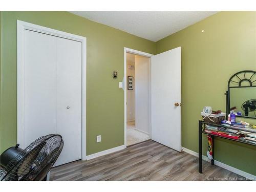 186 Willingdon St, Fredericton, NB 