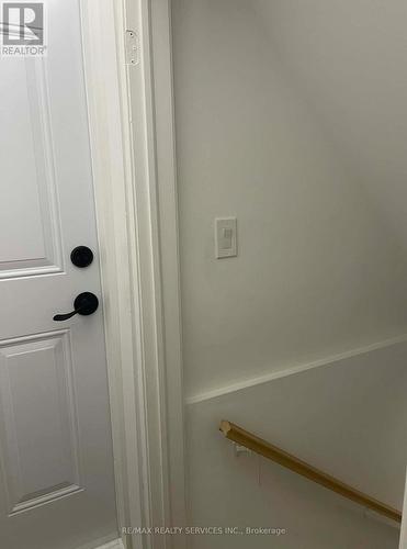 920 Ledbury Crescent, Mississauga, ON - Indoor