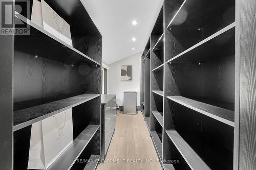 1915 Delaney Drive, Mississauga, ON - Indoor