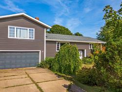 37 CHESLSEY Circle  Charlottetown, PE C1E 1E9