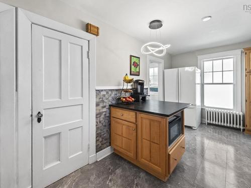 949 Mclean Street, Halifax, NS 