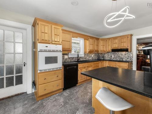 949 Mclean Street, Halifax, NS 