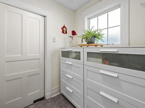 949 Mclean Street, Halifax, NS 