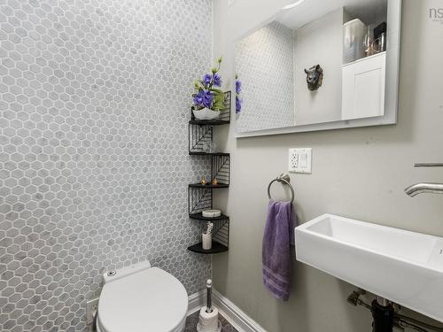 949 Mclean Street, Halifax, NS 