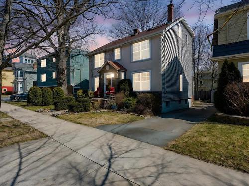 949 Mclean Street, Halifax, NS 