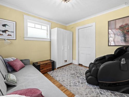 949 Mclean Street, Halifax, NS 