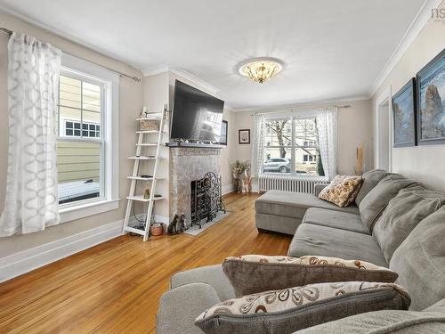 949 Mclean Street, Halifax, NS 
