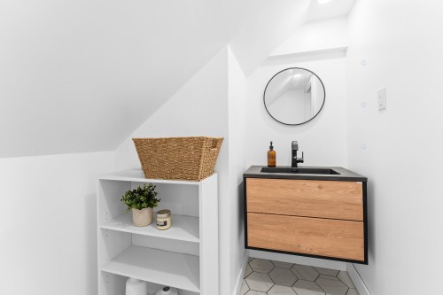 Salle d'eau - 4 Rue Lambert, Repentigny (Repentigny), QC - Indoor Photo Showing Other Room