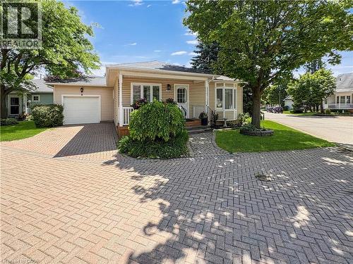 232 Silverbirch Boulevard, Hamilton, ON - Outdoor With Deck Patio Veranda With Facade