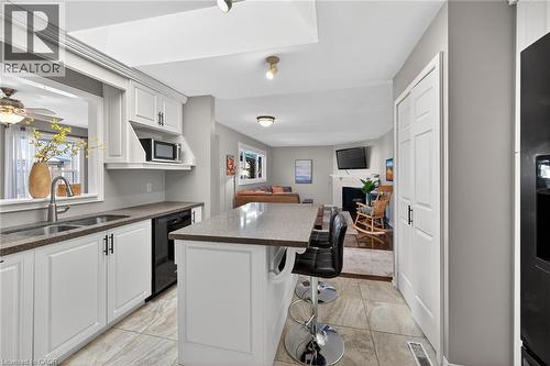 232 Silverbirch Boulevard, Hamilton, ON - Indoor Photo Showing Kitchen With Double Sink