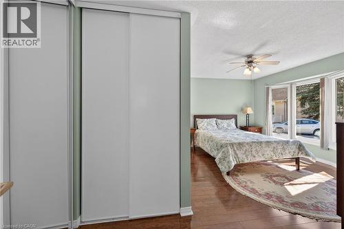 232 Silverbirch Boulevard, Hamilton, ON - Indoor Photo Showing Bedroom