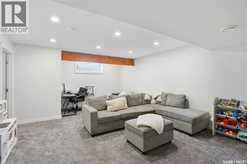 259 Henick Crescent, Saskatoon, SK 