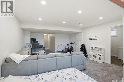 259 Henick Crescent, Saskatoon, SK 