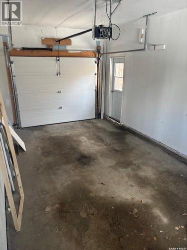154 Shevchenko Crescent, Canora, SK - Indoor Photo Showing Garage