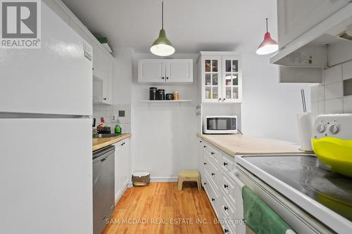 112 - 1050 Falgarwood Drive, Oakville, ON - Indoor Photo Showing Kitchen