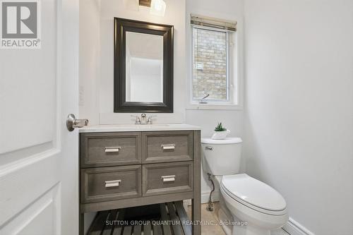 710 Irving Terrace, Milton, ON - Indoor Photo Showing Bathroom