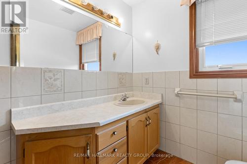 Primary Bedroom 3 pcs Ensuite bathroom - 1310 Ferguson Street, Ottawa, ON - Indoor Photo Showing Bathroom