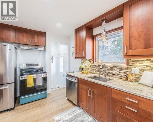 3446 Mark, Windsor, ON - Indoor Photo Showing Kitchen