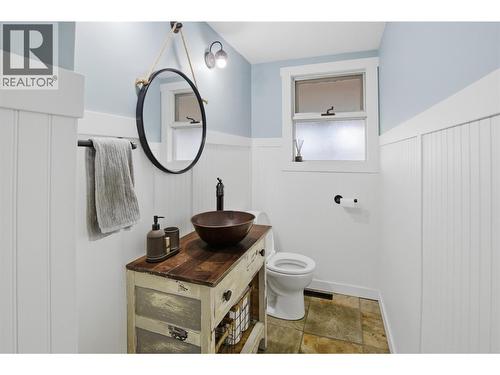 1834 Russet Wynd, Kamloops, BC - Indoor Photo Showing Bathroom