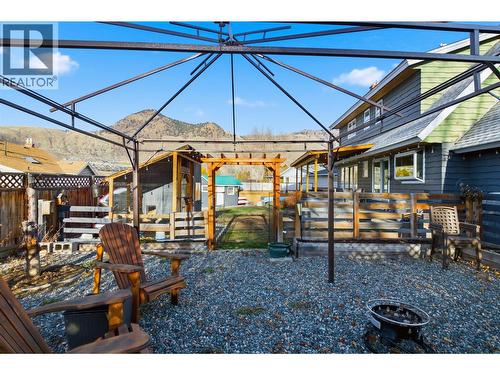 1834 Russet Wynd, Kamloops, BC - Outdoor With Deck Patio Veranda