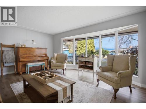 1834 Russet Wynd, Kamloops, BC - Indoor Photo Showing Living Room With Fireplace