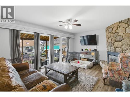 1834 Russet Wynd, Kamloops, BC - Indoor Photo Showing Living Room With Fireplace