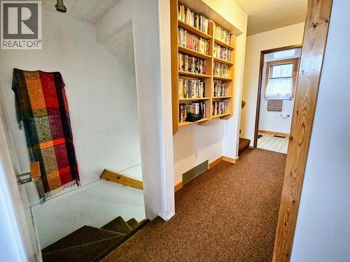 524 Maynard Road, Faro, YT - Indoor Photo Showing Other Room