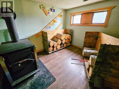 524 Maynard Road, Faro, YT - Indoor