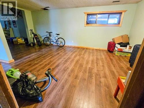 524 Maynard Road, Faro, YT - Indoor