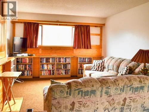 524 Maynard Road, Faro, YT - Indoor