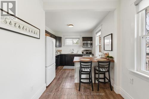 199 Kensington Avenue S, Hamilton, ON - Indoor