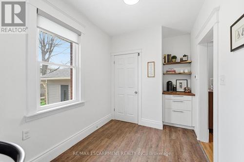 199 Kensington Avenue S, Hamilton, ON - Indoor Photo Showing Other Room