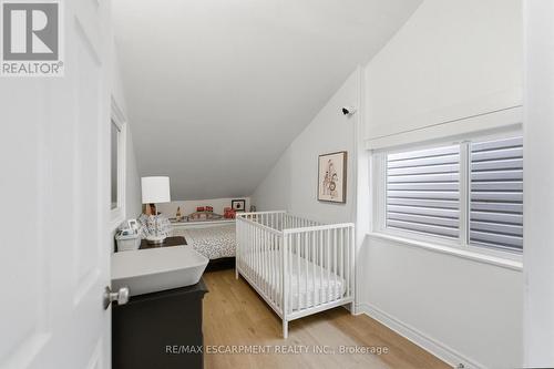 199 Kensington Avenue S, Hamilton, ON - Indoor