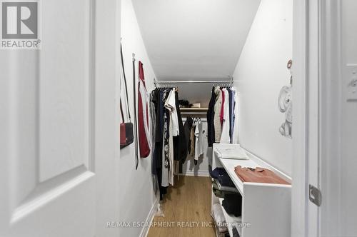 199 Kensington Avenue S, Hamilton, ON - Indoor With Storage