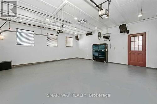 11 Meadow Drive, Caledon, ON - Indoor