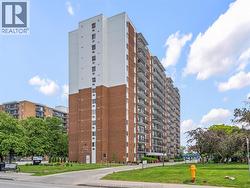 8591 Riverside DRIVE Unit# 1101 Windsor, ON N8S 1G3