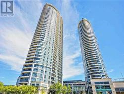 3024 - 135 VILLAGE GREEN SQUARE Toronto, ON M1S 0G4