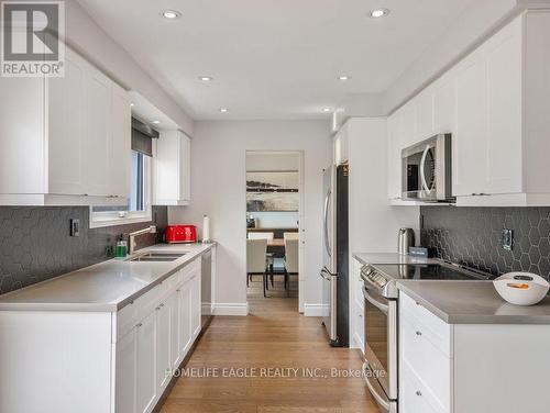 1592 Sideroad 15, New Tecumseth, ON - Indoor Photo Showing Kitchen With Double Sink