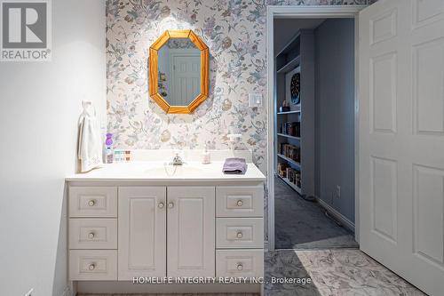 37 Brouwer Crescent, Wasaga Beach, ON - Indoor Photo Showing Bathroom