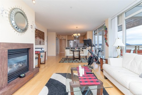 1402-38 Front St, Nanaimo, BC - Indoor Photo Showing Living Room With Fireplace