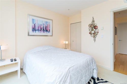 1402-38 Front St, Nanaimo, BC - Indoor Photo Showing Bedroom