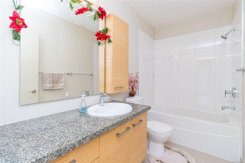 1402-38 Front St, Nanaimo, BC - Indoor Photo Showing Bathroom