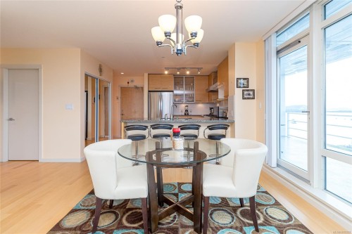 1402-38 Front St, Nanaimo, BC - Indoor Photo Showing Dining Room