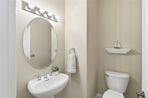 1377 Cape Cod Dr, Parksville, BC 